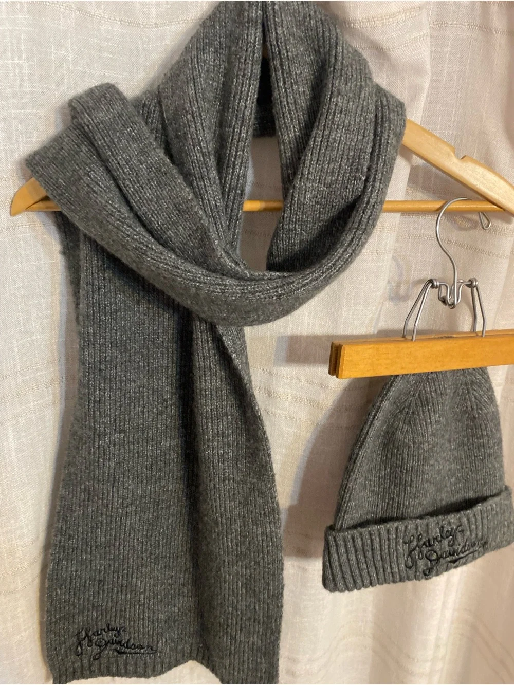 Harley-Davidson Gray Ribbed Knit Beanie Beanie and Scarf Matching Set
